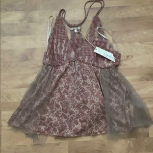 Gimmicks Tank/blouse